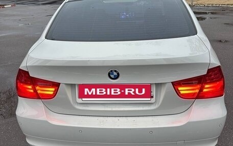 BMW 3 серия, 2011 год, 1 130 000 рублей, 8 фотография