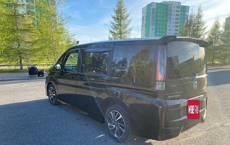 Honda Stepwgn IV, 2019 год, 2 260 000 рублей, 4 фотография