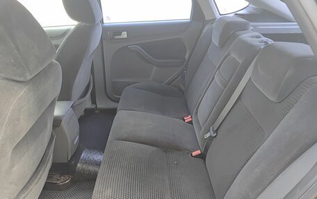 Ford Focus II рестайлинг, 2005 год, 299 800 рублей, 15 фотография