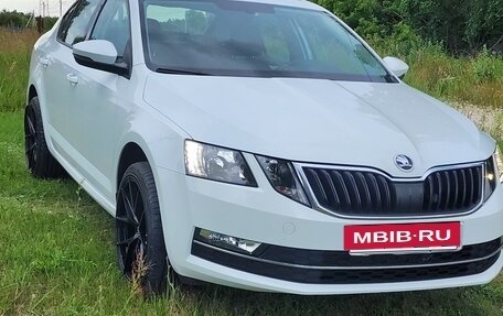 Skoda Octavia, 2020 год, 1 980 000 рублей, 4 фотография