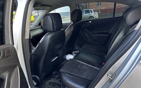 Volkswagen Passat B6, 2005 год, 450 000 рублей, 10 фотография
