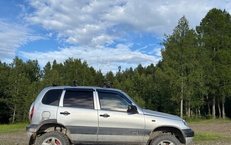 Chevrolet Niva I рестайлинг, 2003 год, 400 000 рублей, 5 фотография