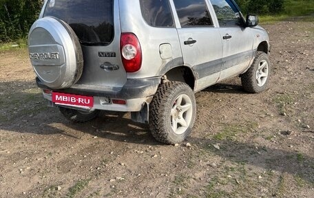 Chevrolet Niva I рестайлинг, 2003 год, 400 000 рублей, 4 фотография