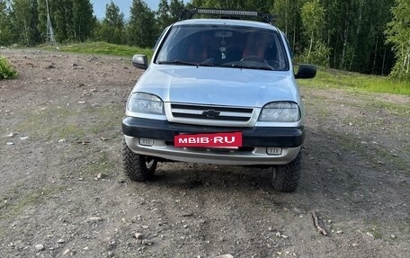 Chevrolet Niva I рестайлинг, 2003 год, 400 000 рублей, 10 фотография