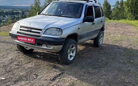 Chevrolet Niva I рестайлинг, 2003 год, 400 000 рублей, 2 фотография