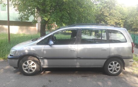Opel Zafira A рестайлинг, 2004 год, 550 000 рублей, 3 фотография