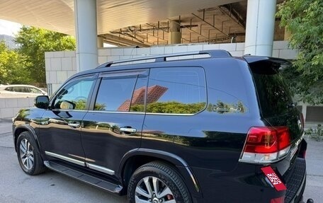 Toyota Land Cruiser 200, 2017 год, 6 899 999 рублей, 7 фотография