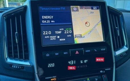 Toyota Land Cruiser 200, 2017 год, 6 899 999 рублей, 29 фотография