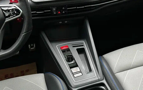Volkswagen Golf VIII, 2025 год, 2 378 000 рублей, 15 фотография