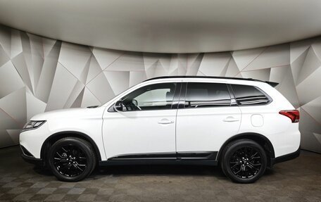 Mitsubishi Outlander III рестайлинг 3, 2022 год, 2 895 000 рублей, 5 фотография