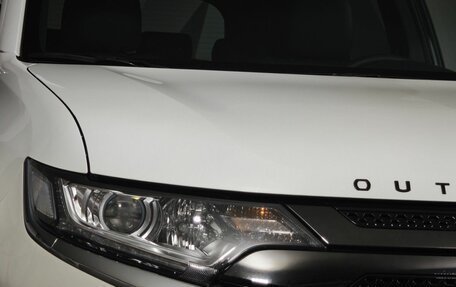 Mitsubishi Outlander III рестайлинг 3, 2022 год, 2 895 000 рублей, 10 фотография