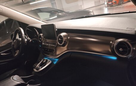 Mercedes-Benz V-Класс, 2017 год, 5 100 000 рублей, 15 фотография