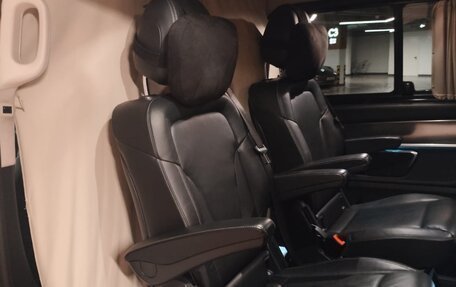Mercedes-Benz V-Класс, 2017 год, 5 100 000 рублей, 20 фотография