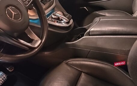 Mercedes-Benz V-Класс, 2017 год, 5 100 000 рублей, 21 фотография