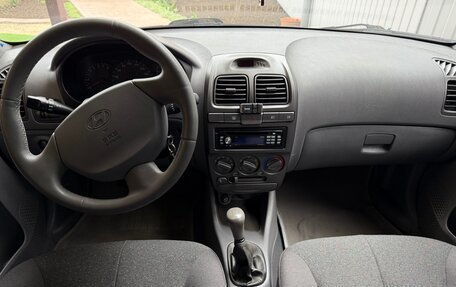 Hyundai Accent II, 2005 год, 450 000 рублей, 11 фотография