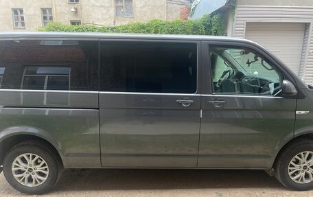 Volkswagen Caravelle T6 рестайлинг, 2017 год, 3 500 000 рублей, 6 фотография