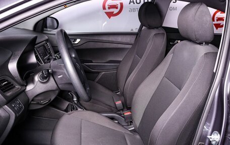 Hyundai Solaris II рестайлинг, 2021 год, 1 580 000 рублей, 9 фотография