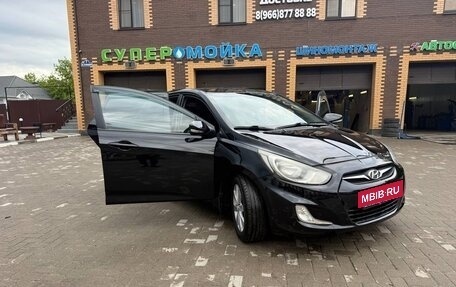 Hyundai Solaris II рестайлинг, 2011 год, 780 000 рублей, 8 фотография
