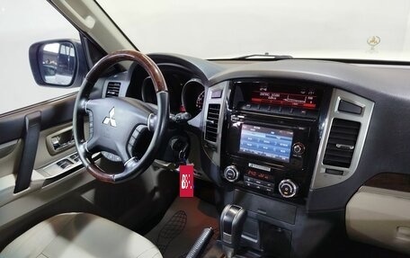Mitsubishi Pajero IV, 2021 год, 3 425 000 рублей, 14 фотография
