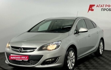 Opel Astra J, 2013 год, 775 000 рублей, 2 фотография