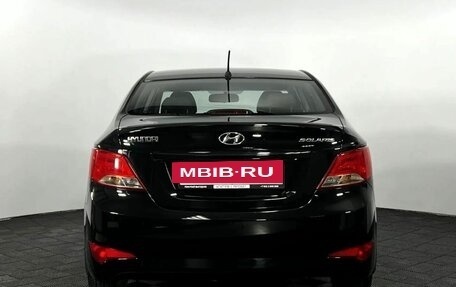 Hyundai Solaris II рестайлинг, 2015 год, 1 000 000 рублей, 7 фотография