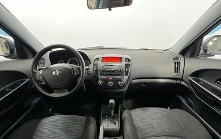 KIA cee'd I рестайлинг, 2009 год, 820 000 рублей, 14 фотография