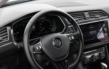 Volkswagen Tiguan II, 2017 год, 2 350 000 рублей, 8 фотография