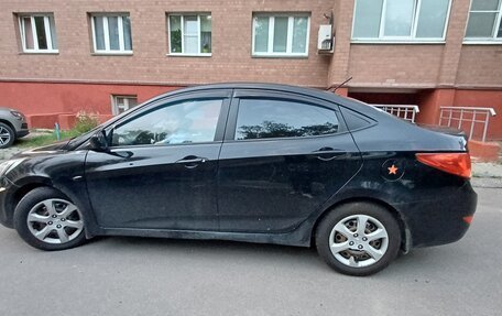 Hyundai Solaris II рестайлинг, 2012 год, 450 000 рублей, 1 фотография