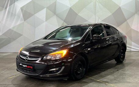 Opel Astra J, 2013 год, 700 000 рублей, 1 фотография