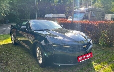 Chevrolet Camaro VI, 2021 год, 3 199 000 рублей, 2 фотография
