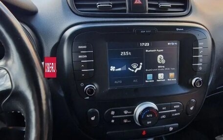 KIA Soul II рестайлинг, 2017 год, 1 570 000 рублей, 10 фотография