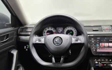 Skoda Superb III рестайлинг, 2021 год, 1 800 000 рублей, 9 фотография