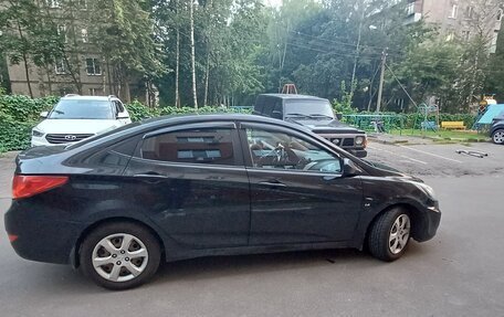 Hyundai Solaris II рестайлинг, 2012 год, 450 000 рублей, 3 фотография