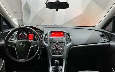 Opel Astra J, 2013 год, 700 000 рублей, 11 фотография