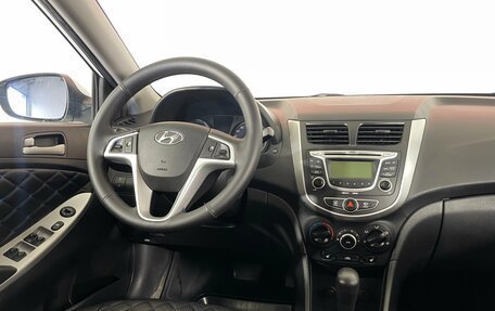 Hyundai Solaris II рестайлинг, 2012 год, 870 000 рублей, 12 фотография