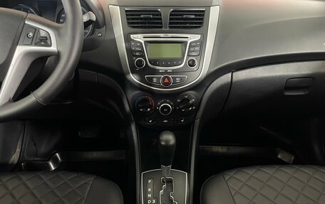 Hyundai Solaris II рестайлинг, 2012 год, 870 000 рублей, 22 фотография