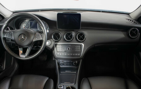 Mercedes-Benz GLA, 2017 год, 2 115 000 рублей, 12 фотография