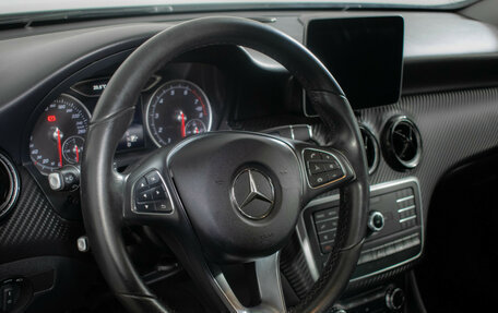 Mercedes-Benz GLA, 2017 год, 2 115 000 рублей, 15 фотография