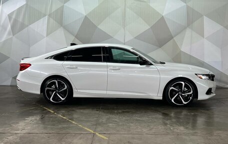 Honda Accord IX рестайлинг, 2021 год, 2 500 000 рублей, 7 фотография