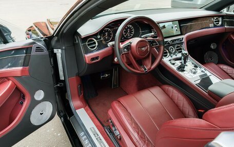 Bentley Continental GT III, 2018 год, 18 500 000 рублей, 13 фотография