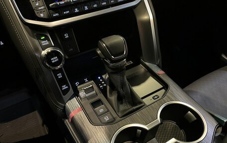 Toyota Land Cruiser, 2026 год, 15 800 000 рублей, 10 фотография