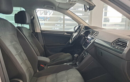 Volkswagen Tiguan II, 2020 год, 3 156 000 рублей, 11 фотография