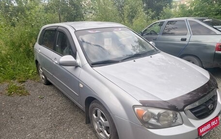 KIA Cerato I, 2004 год, 400 000 рублей, 3 фотография