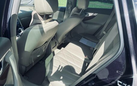 Infiniti QX70, 2015 год, 1 870 000 рублей, 14 фотография