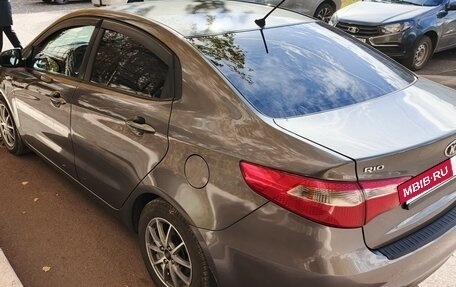 KIA Rio III рестайлинг, 2014 год, 890 000 рублей, 4 фотография