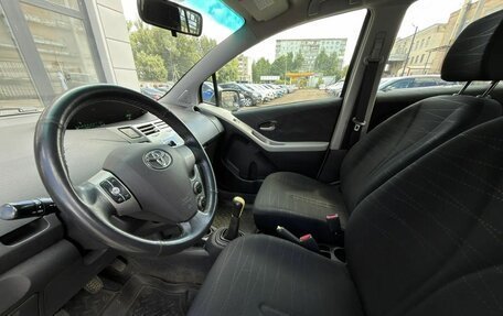 Toyota Yaris III рестайлинг, 2006 год, 470 000 рублей, 9 фотография