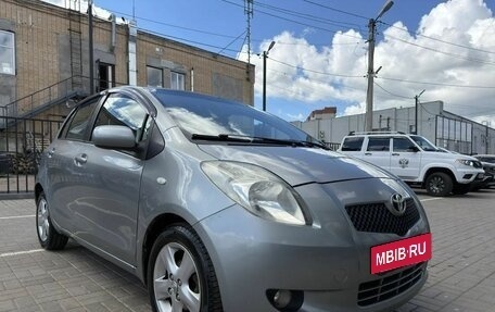 Toyota Yaris III рестайлинг, 2006 год, 470 000 рублей, 29 фотография