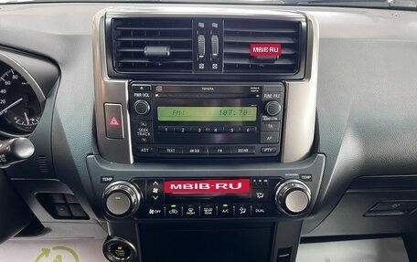 Toyota Land Cruiser Prado 150 рестайлинг 2, 2013 год, 3 500 000 рублей, 22 фотография