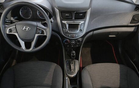 Hyundai Solaris II рестайлинг, 2016 год, 999 000 рублей, 12 фотография