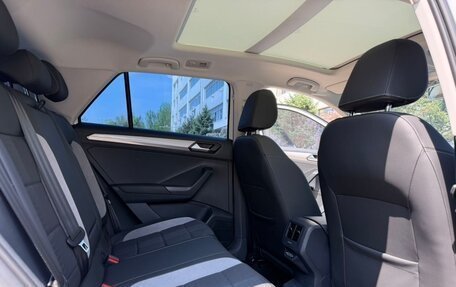 Volkswagen T-Roc I, 2022 год, 1 650 029 рублей, 12 фотография